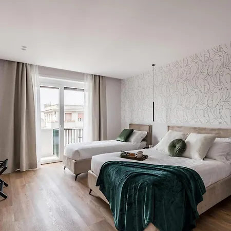 Appartamento The Rent - Spacious Three-bedroom Flat In The San Giovanni Area Roma