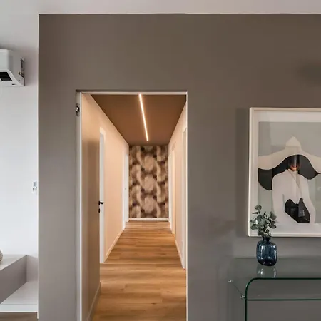 The Rent - Spacious Three-bedroom Flat In The San Giovanni Area Appartamento *